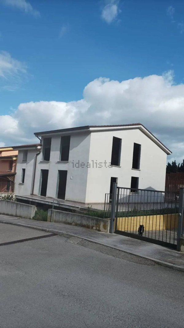 casa indipendente in vendita a Montenero di Bisaccia