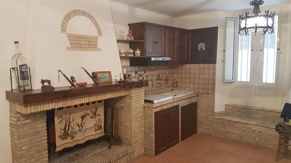 pentavano in vendita a Montenero di Bisaccia
