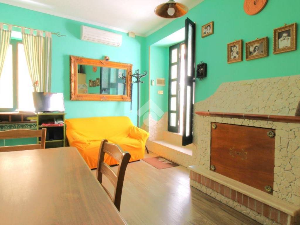 casa indipendente in vendita a Montenero di Bisaccia