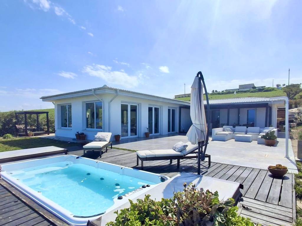 casa indipendente in vendita a Montenero di Bisaccia