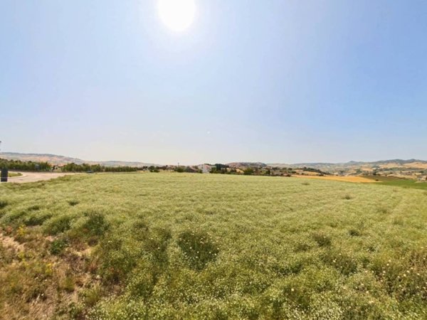terreno edificabile in vendita a Montenero di Bisaccia