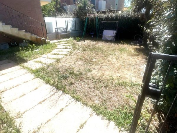 casa indipendente in vendita a Montenero di Bisaccia