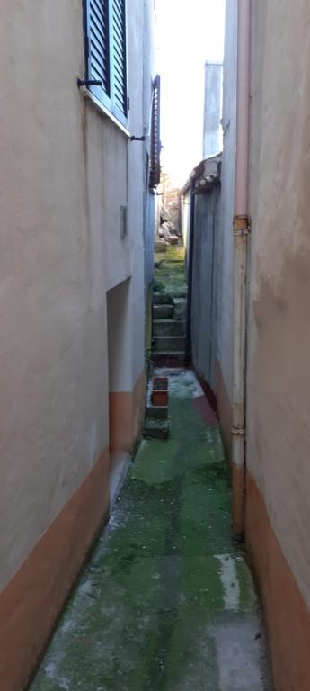 casa indipendente in vendita a Montenero di Bisaccia