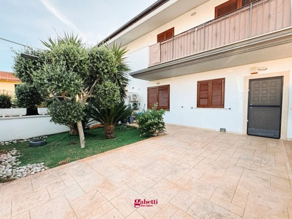 appartamento in vendita a Montenero di Bisaccia