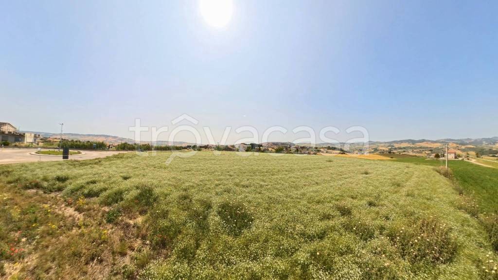 terreno edificabile in vendita a Montenero di Bisaccia