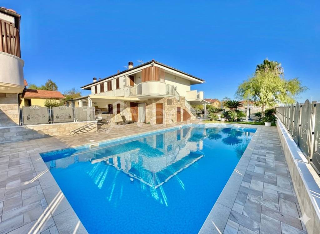 casa indipendente in vendita a Montenero di Bisaccia