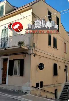 appartamento in vendita a Montenero di Bisaccia