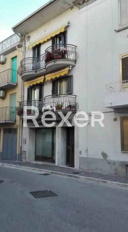 negozio in vendita a Montenero di Bisaccia