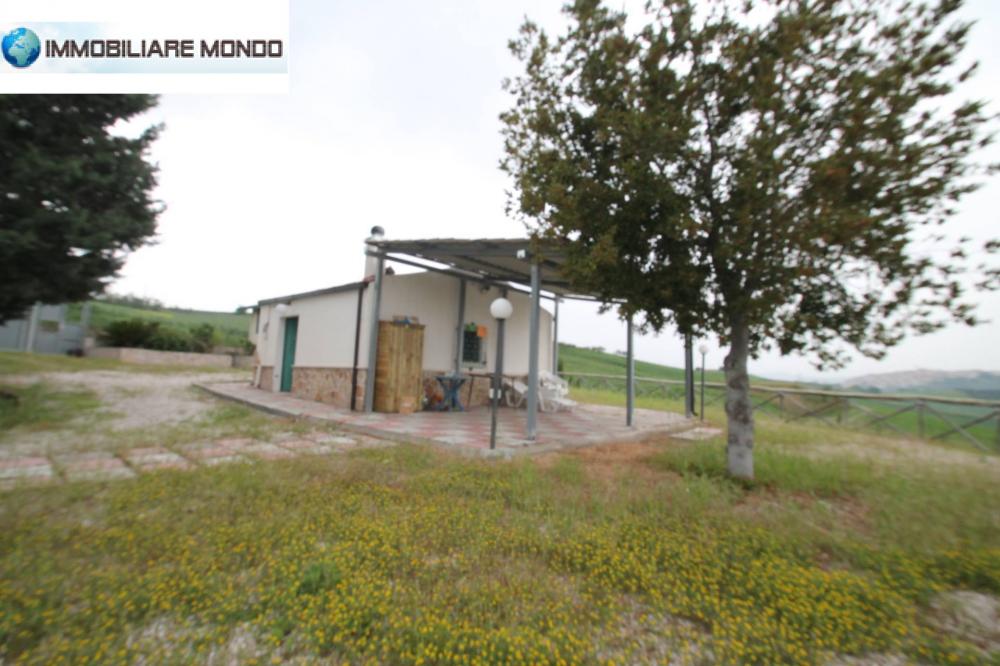 casa indipendente in vendita a Montenero di Bisaccia