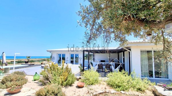 casa indipendente in vendita a Montenero di Bisaccia