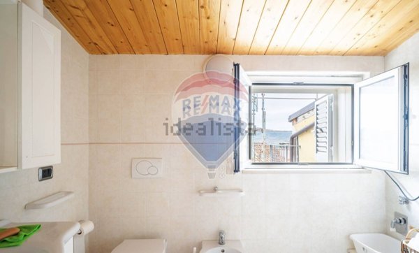 pentavano in vendita a Montenero di Bisaccia