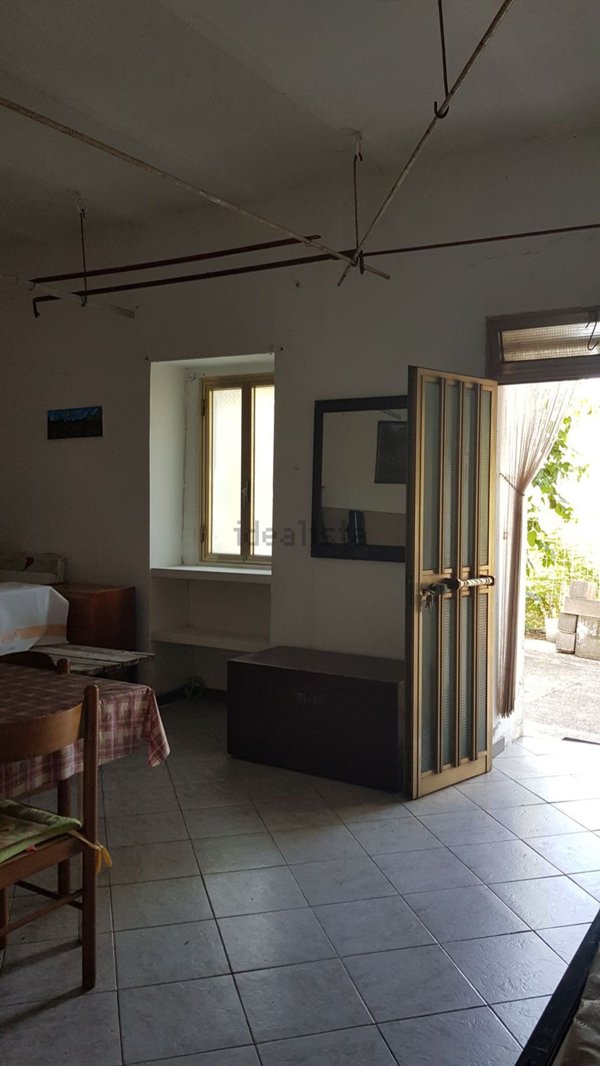 casa semindipendente in vendita a Montenero di Bisaccia