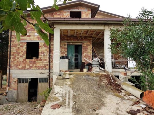 casa indipendente in vendita a Montenero di Bisaccia
