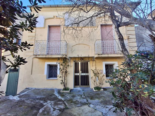 casa indipendente in vendita a Montenero di Bisaccia