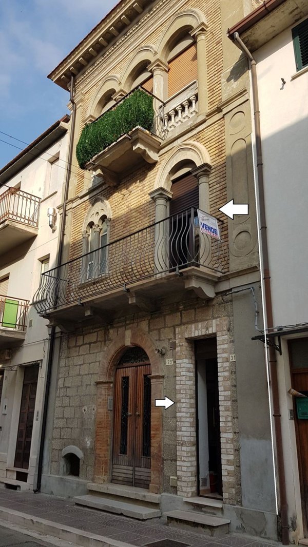 casa semindipendente in vendita a Montenero di Bisaccia