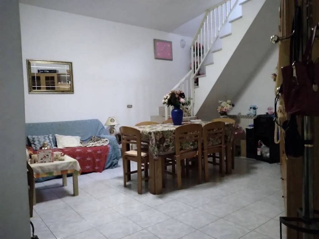 casa indipendente in vendita a Montenero di Bisaccia