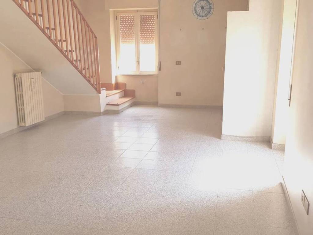 casa indipendente in vendita a Montenero di Bisaccia