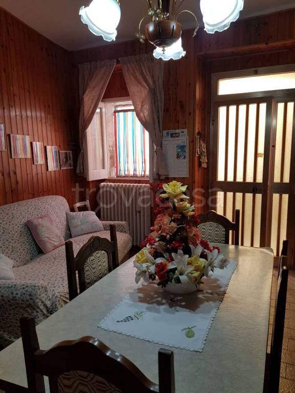 casa indipendente in vendita a Montenero di Bisaccia