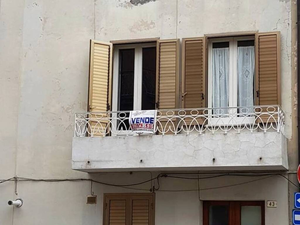 casa indipendente in vendita a Montenero di Bisaccia