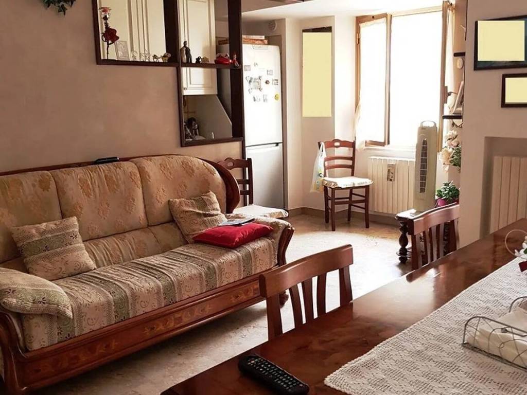 casa indipendente in vendita a Montenero di Bisaccia