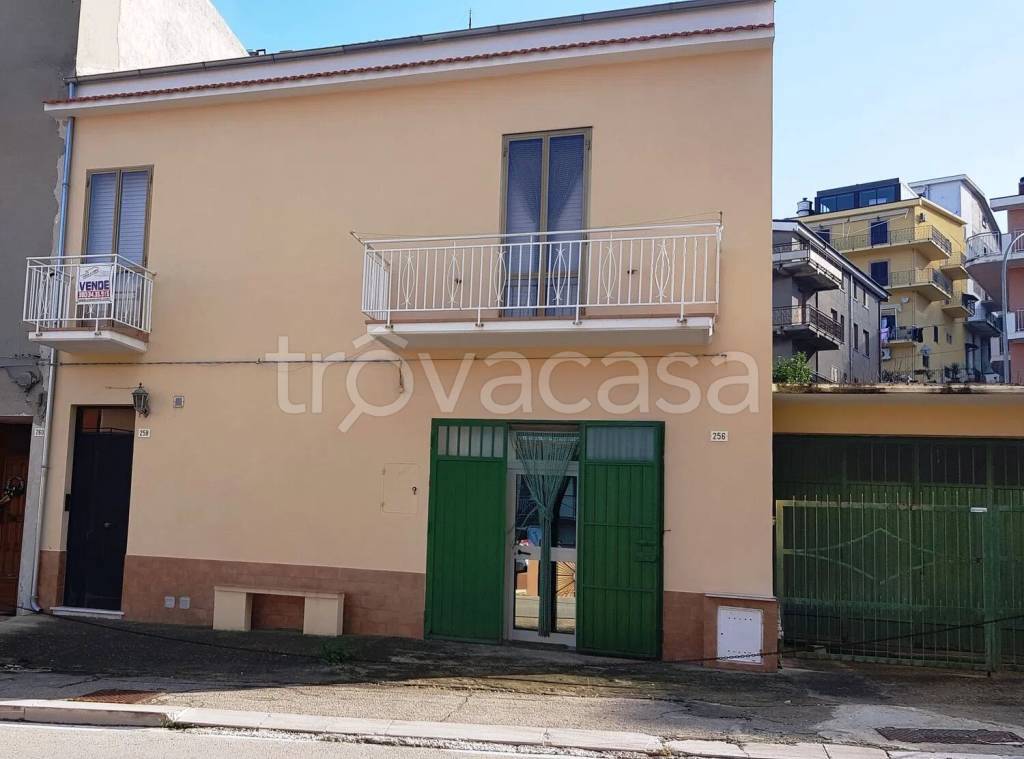 casa indipendente in vendita a Montenero di Bisaccia