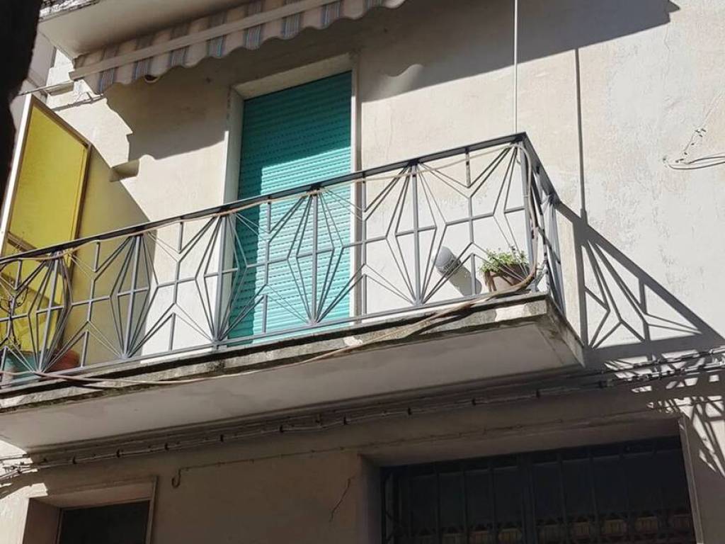 casa indipendente in vendita a Montenero di Bisaccia