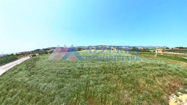 terreno edificabile in vendita a Montenero di Bisaccia