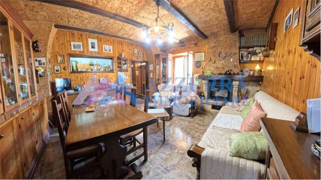 casa indipendente in vendita a Montenero di Bisaccia