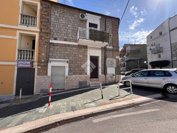 casa indipendente in vendita a Montenero di Bisaccia