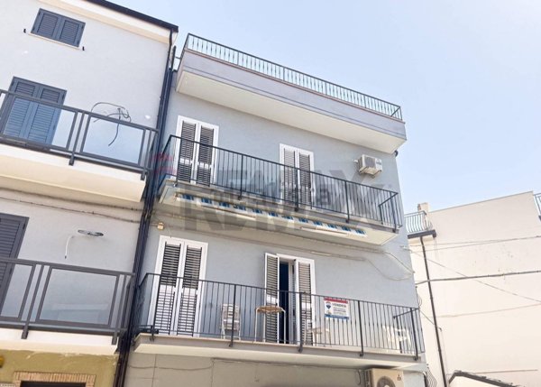casa indipendente in vendita a Montenero di Bisaccia