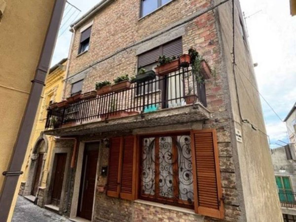 casa indipendente in vendita a Montenero di Bisaccia