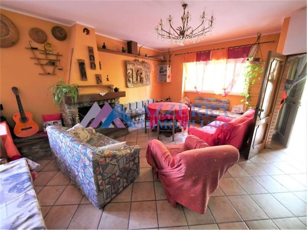 casale in vendita a Montenero di Bisaccia