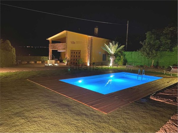 casa indipendente in vendita a Montenero di Bisaccia