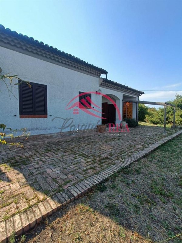 casa indipendente in vendita a Montorio nei Frentani