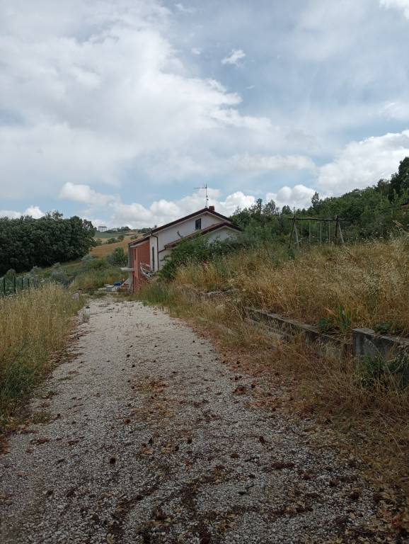 casa indipendente in vendita ad Oratino