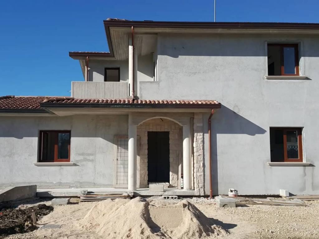 casa indipendente in vendita ad Oratino