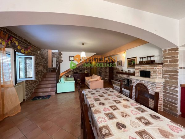 casa indipendente in vendita ad Oratino