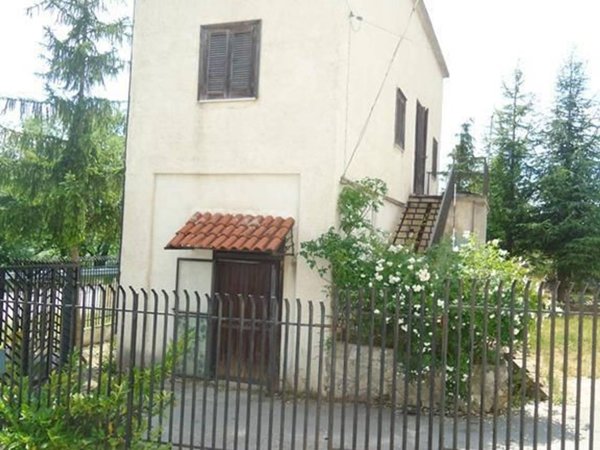casa indipendente in vendita ad Oratino