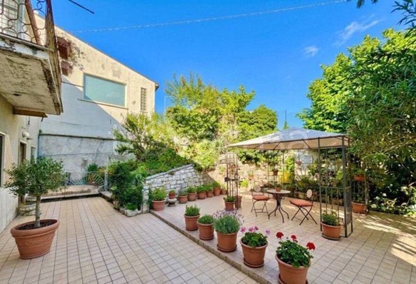 casa indipendente in vendita ad Oratino