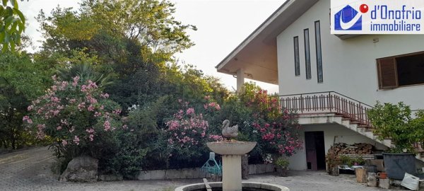 casa indipendente in vendita ad Oratino