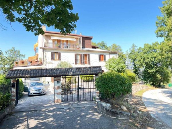 casa indipendente in vendita ad Oratino