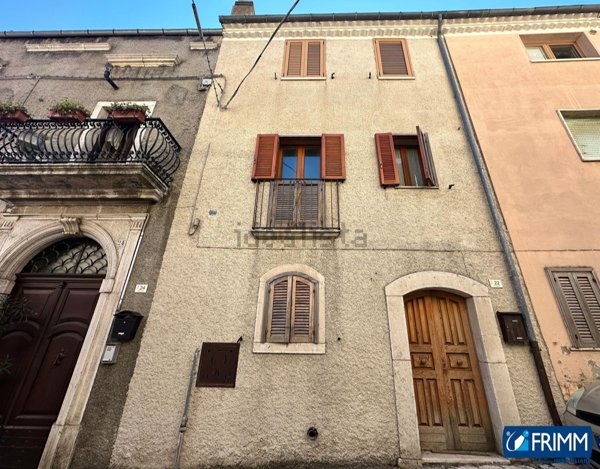 casa indipendente in vendita ad Oratino