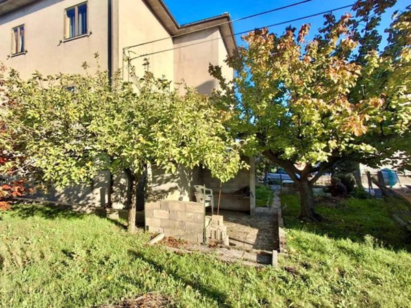 appartamento in vendita a Palata