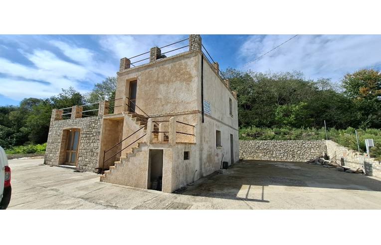 casa indipendente in vendita a Palata