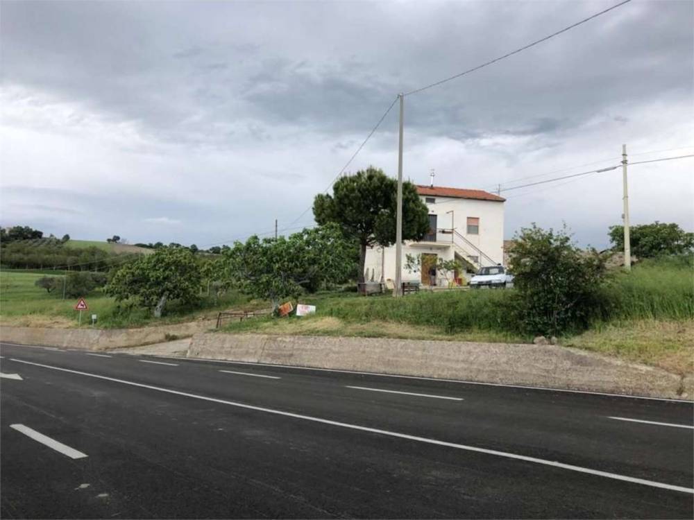 casa indipendente in vendita a Palata