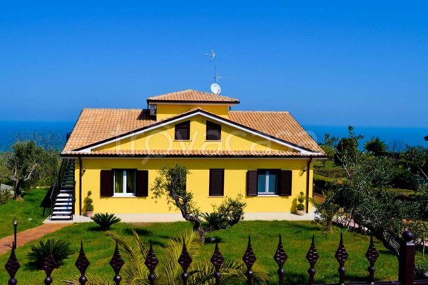 casa indipendente in vendita a Petacciato