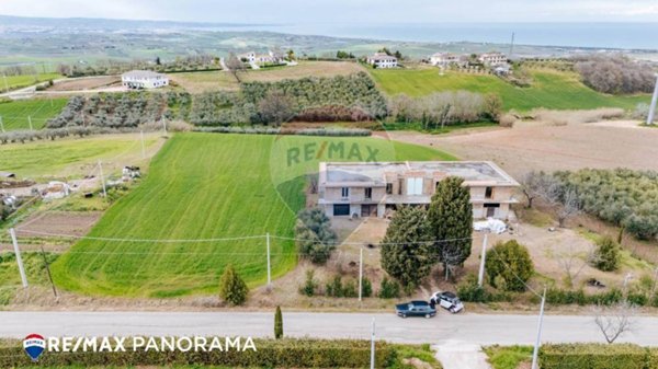 casa indipendente in vendita a Petacciato