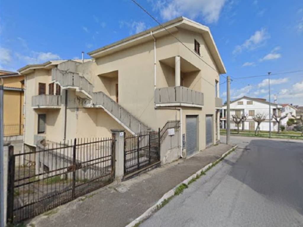 intera palazzina in vendita a Petacciato