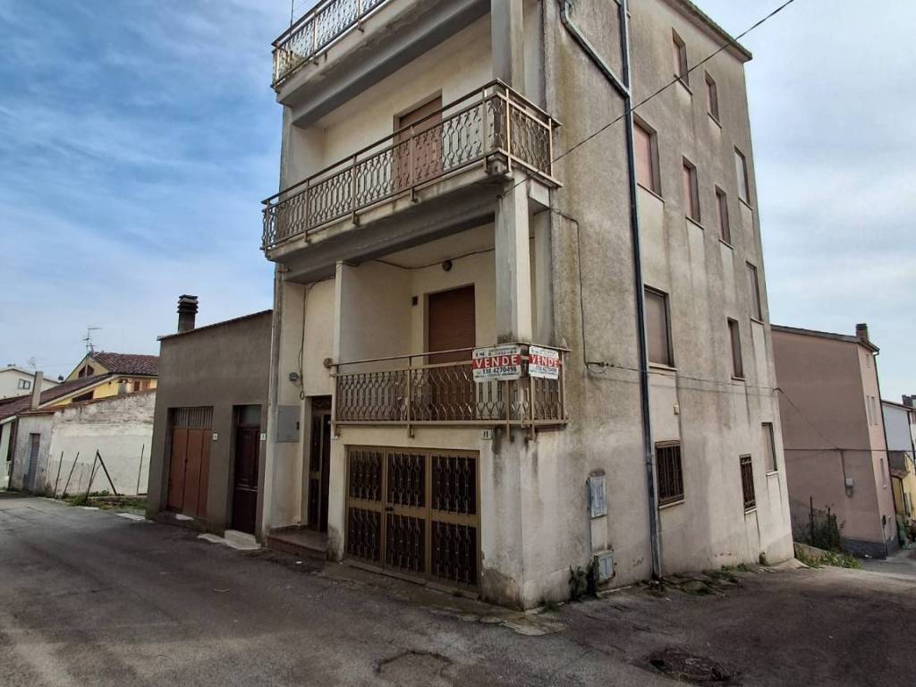 casa indipendente in vendita a Petacciato