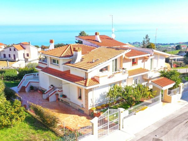 casa indipendente in vendita a Petacciato
